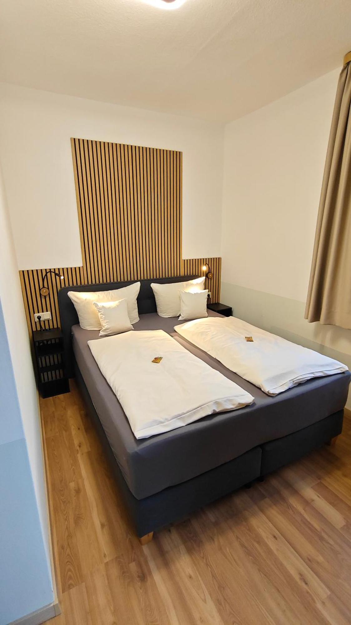 Apartments Zur Alten Post Inkl Meinecardplus วิลลิงเงิน ภายนอก รูปภาพ
